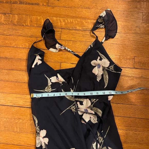 Lulus Floral Navy Blue Beautiful Wrap Dress Sz Small - Picture 3 of 10